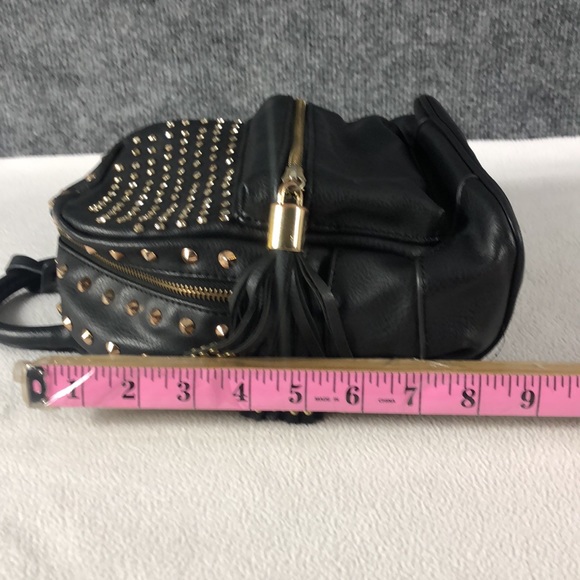 Bebe - Picture 10 of 11